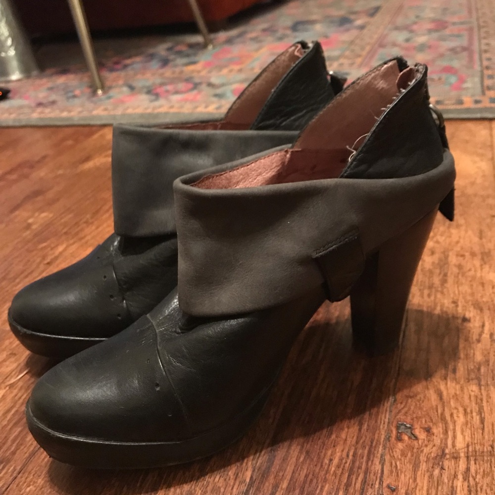 Anthropologie Rivet Leather Booties Size 6.5